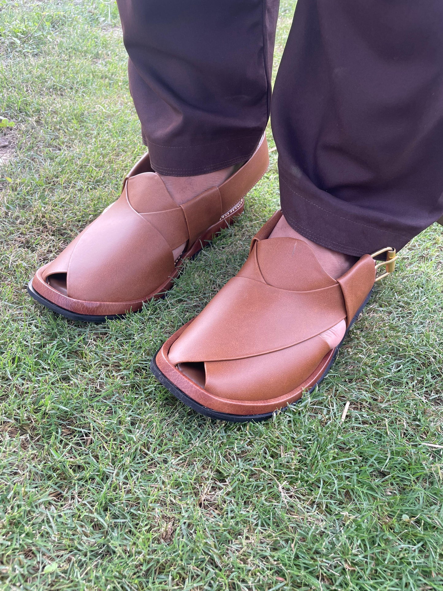 Round Shape Medicated Chappal (Akhrot)